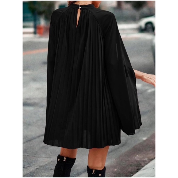 Classic Black Pleated Party Holiday Formal Dress - Picture 4 of 8